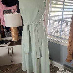 Elegant Mint Green Sleeveless Dress